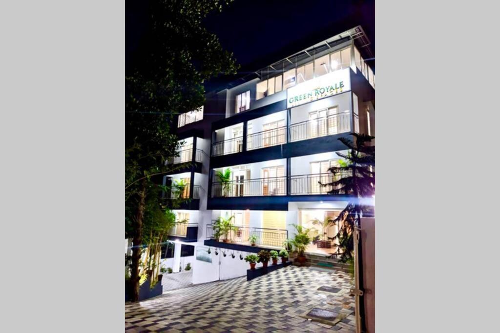 Green Royale Living Spaces - Luxury Serviced Apartments Thiruvananthapuram Exterior photo