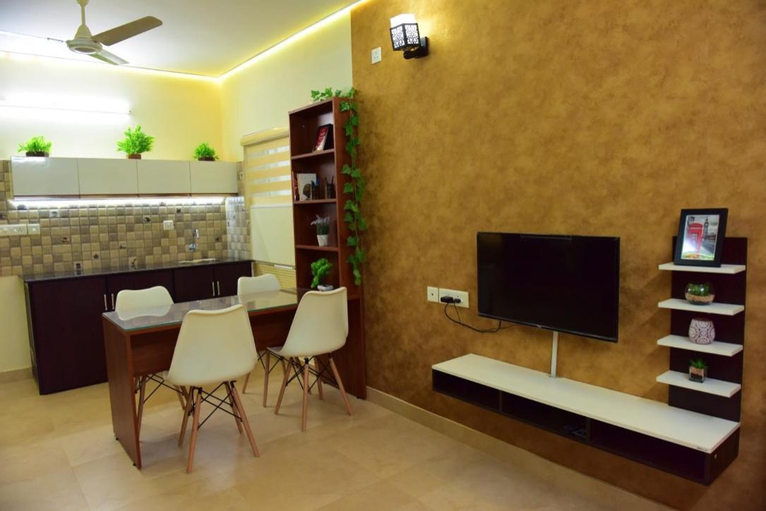 Green Royale Living Spaces - Luxury Serviced Apartments Thiruvananthapuram Exterior photo
