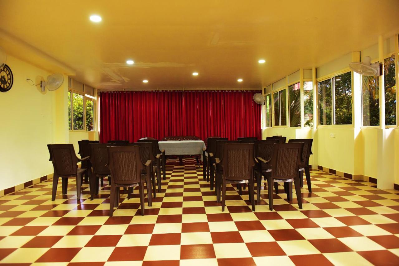 Green Royale Living Spaces - Luxury Serviced Apartments Thiruvananthapuram Exterior photo